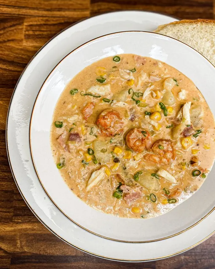 Seafood corn chowder with toasted bread